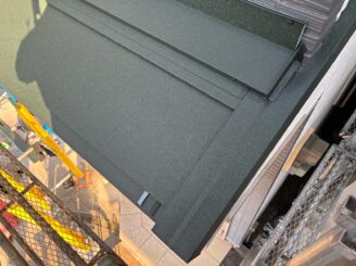 東大阪市　屋根カバー　屋根材設置