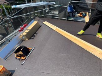 屋根葺き替え 東大阪 合板設置