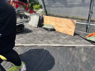 屋根葺き替え 東大阪 既存屋根撤去